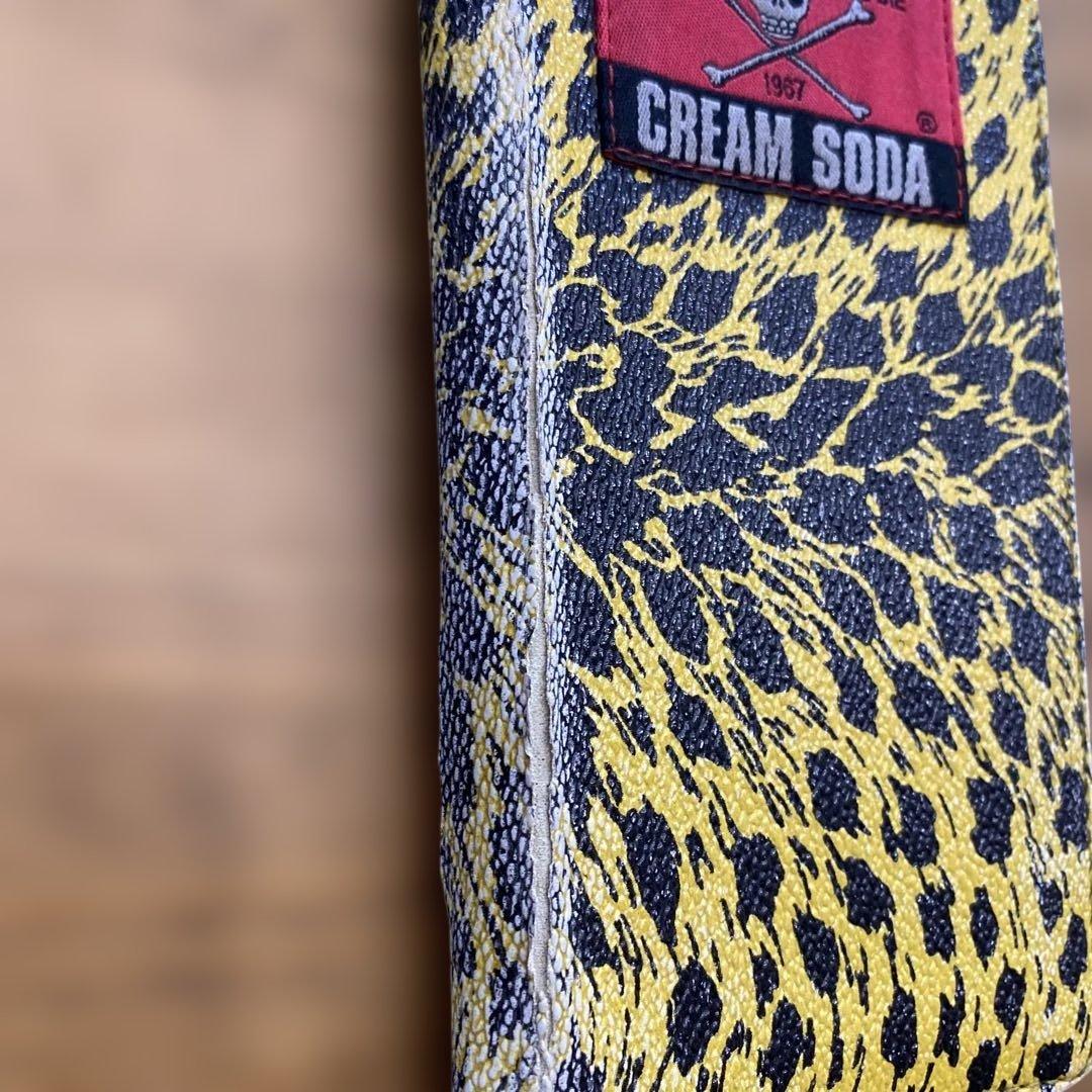 Cream soda iPhoneケース