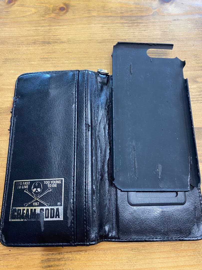 Cream soda iPhoneケース