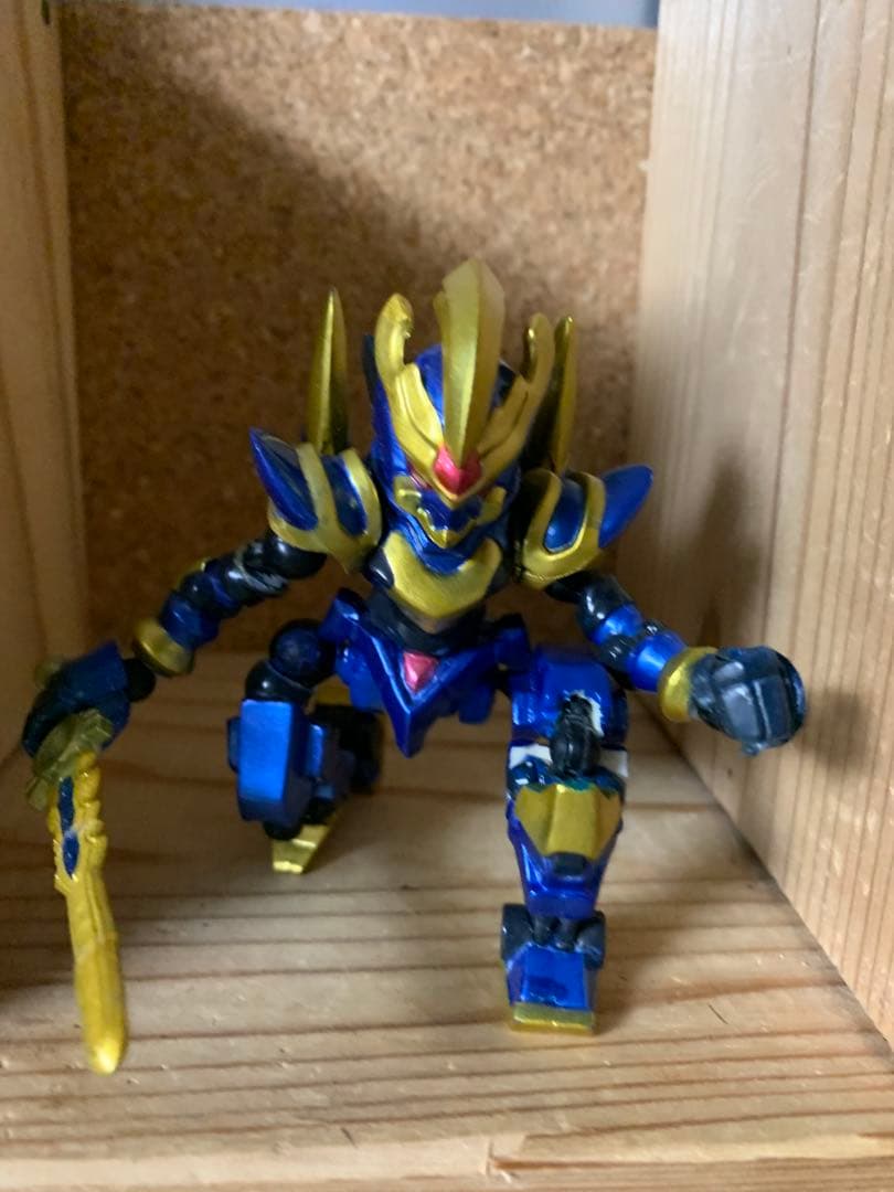 待ちぼうけダンジョン巨神兵　可動式フィギュア