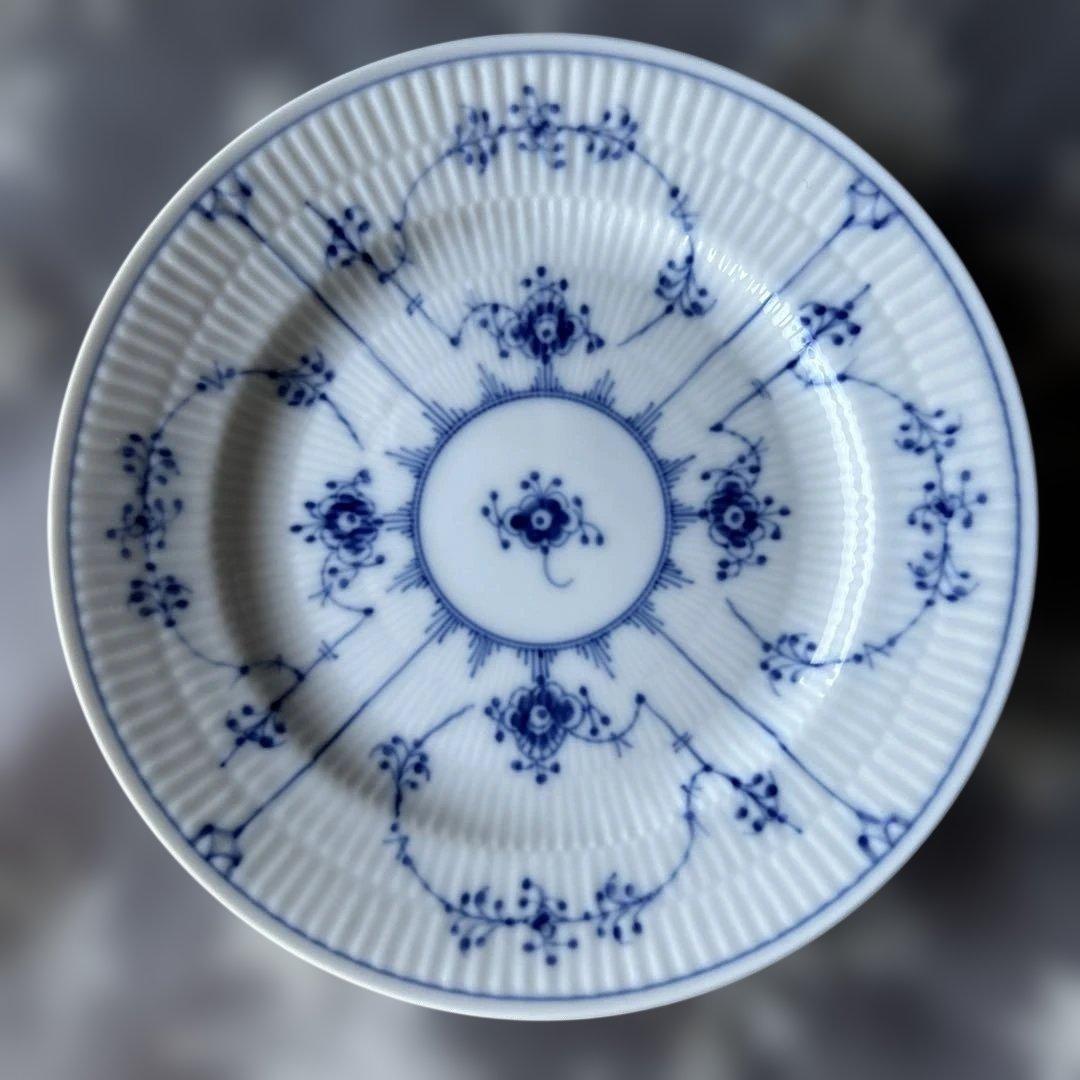 ロイヤルコペンハーゲン　ブルーフルーテッドプレイン　17cmプレート　ケーキ皿