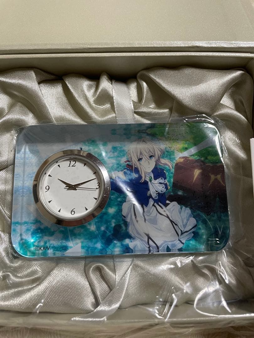 ヴァイオレット・エヴァーガーデン クリスタル時計