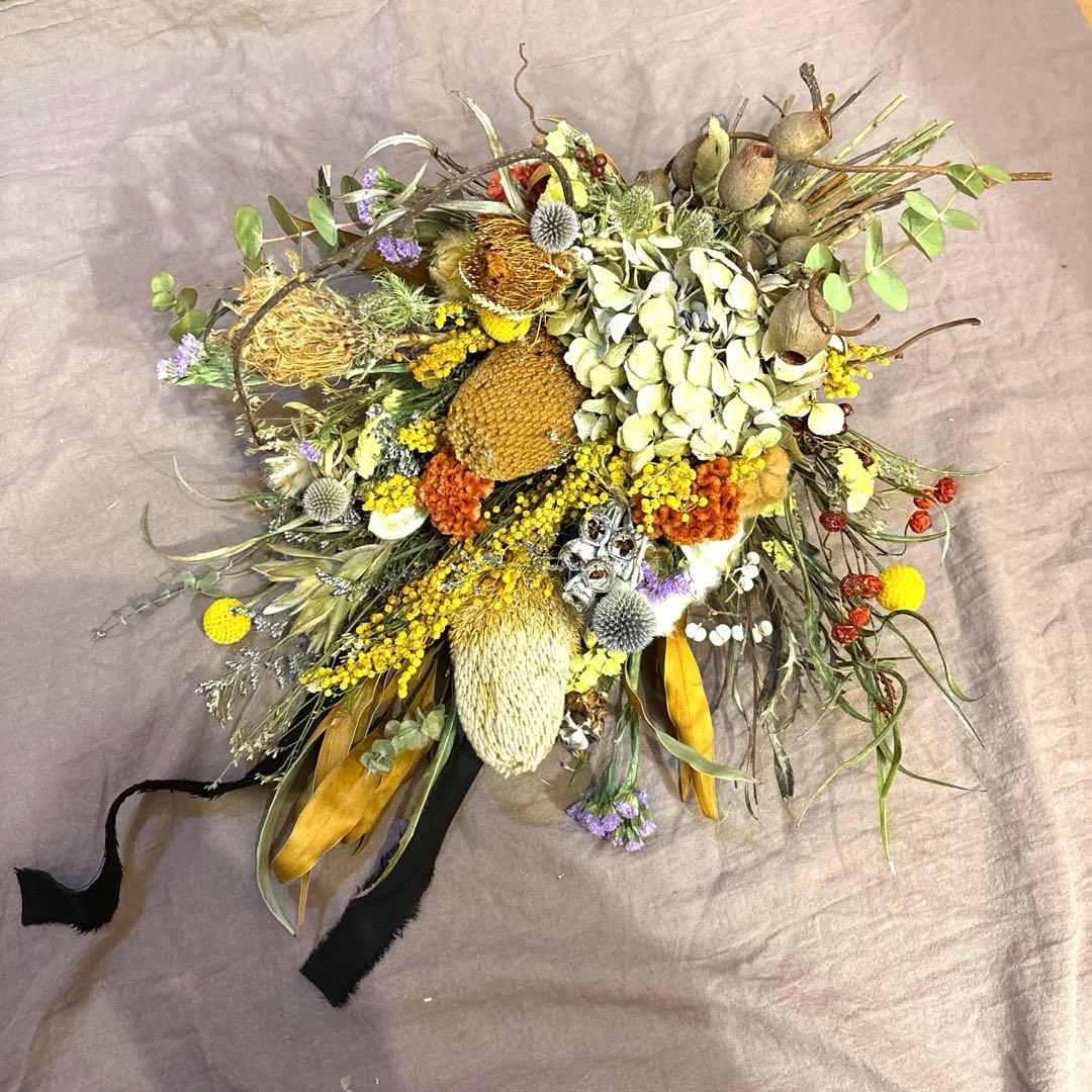 バンクシア2本入り紫陽花ミモザのアンティークスワッグブーケ特大‼️