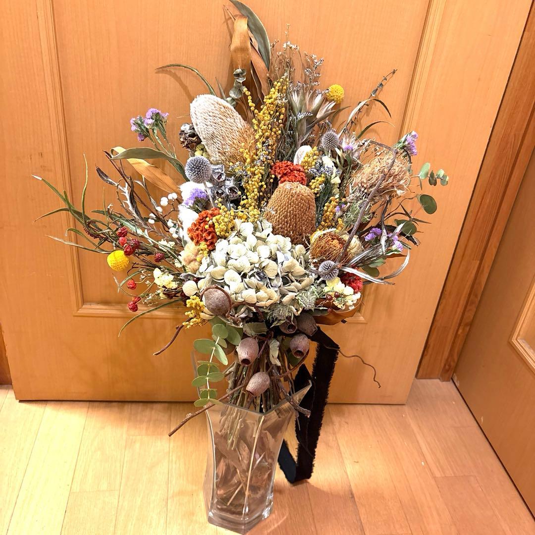 バンクシア2本入り紫陽花ミモザのアンティークスワッグブーケ特大‼️