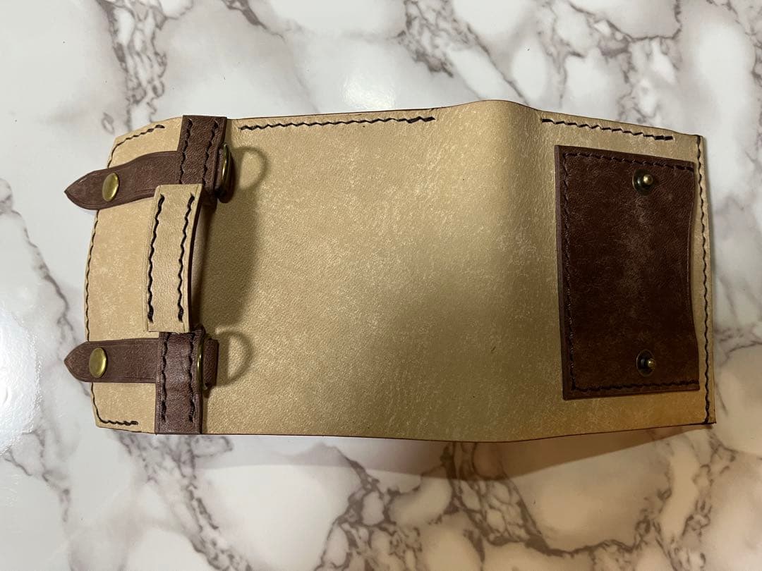 本革　三つ折り財布　マヤ、プエブロ