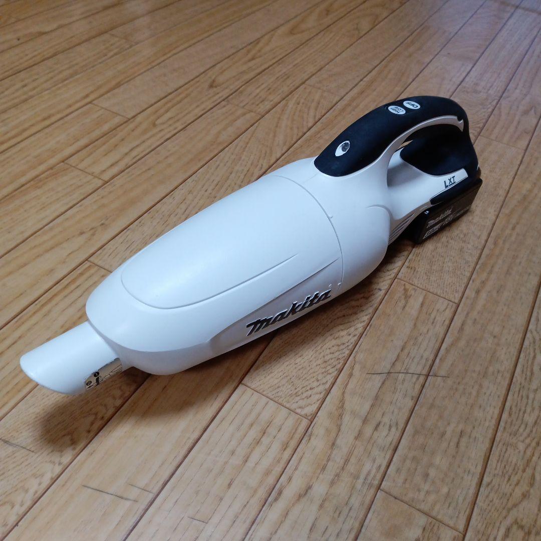 マキタ18V充電式クリーナーCL181FD 純正バッテリー、充電器付