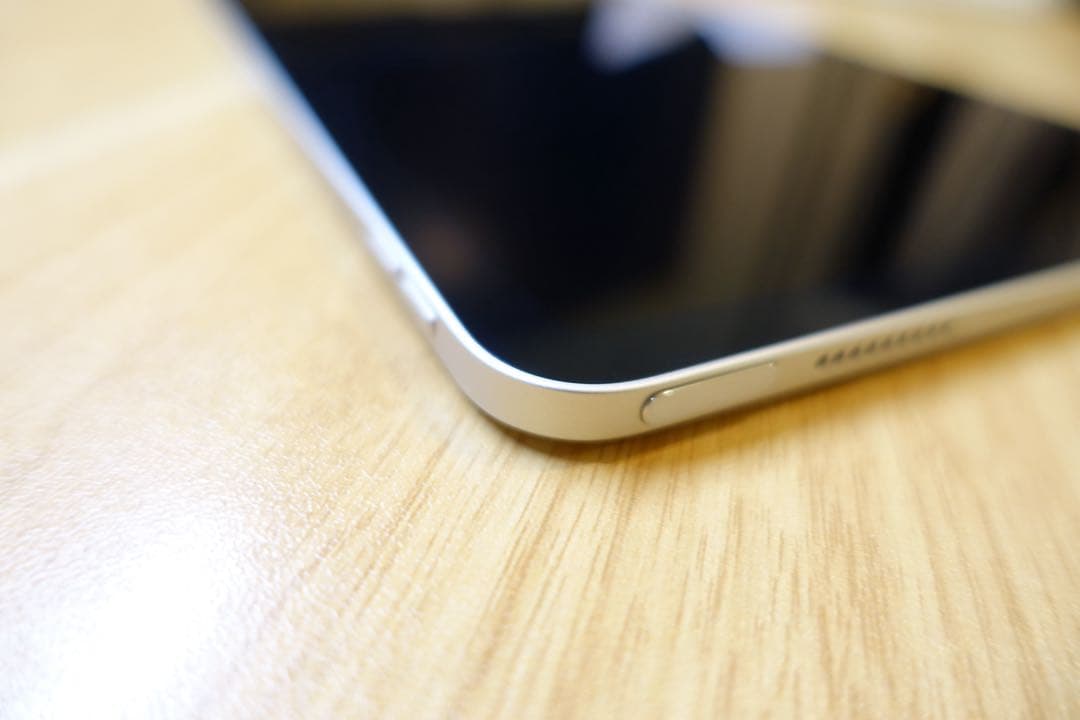 【美品】iPad Air 11インチ M2 第6世代 Wifiモデル 256GB