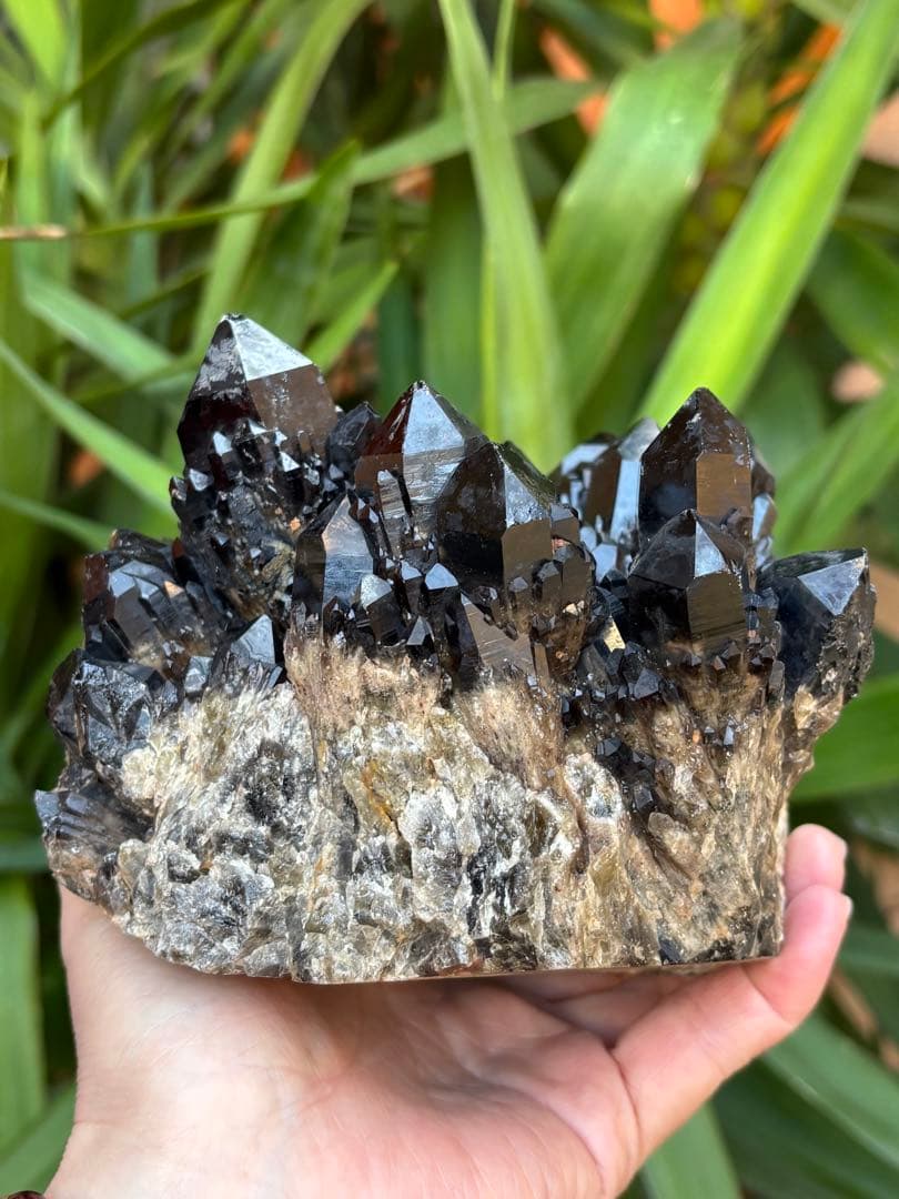 コンゴ産　モリオンクラスター　2200g 形姿良し　カッコいい　天然石