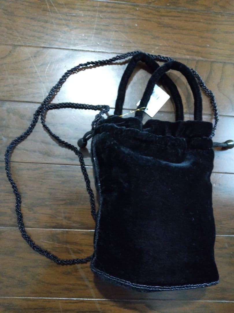 新品未使用　巾着　バッグ　レディース　チェーン付き　メルカリ便匿名配送