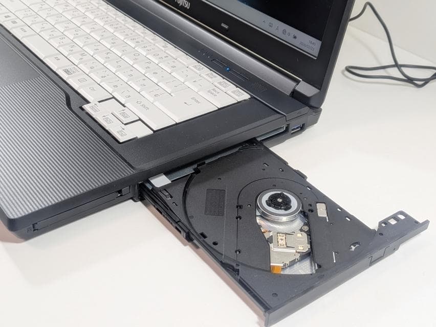 【超美品】Windows11✨新品8GB✨初心者に✨すぐ使える✨ノートパソコン✨