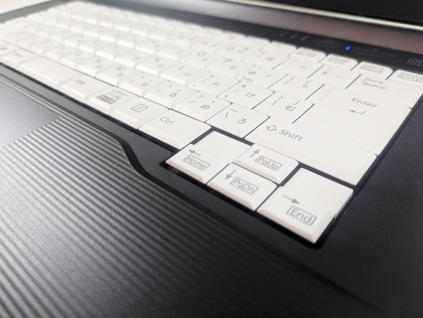 【超美品】Windows11✨新品8GB✨初心者に✨すぐ使える✨ノートパソコン✨