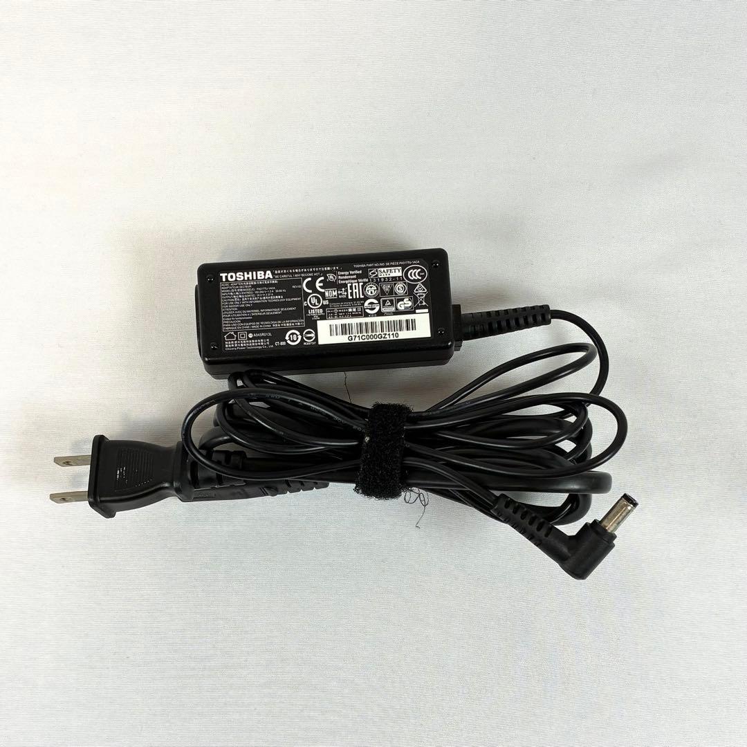 東芝dynabook T45 Celeron 15インチ パソコン PC快適良好