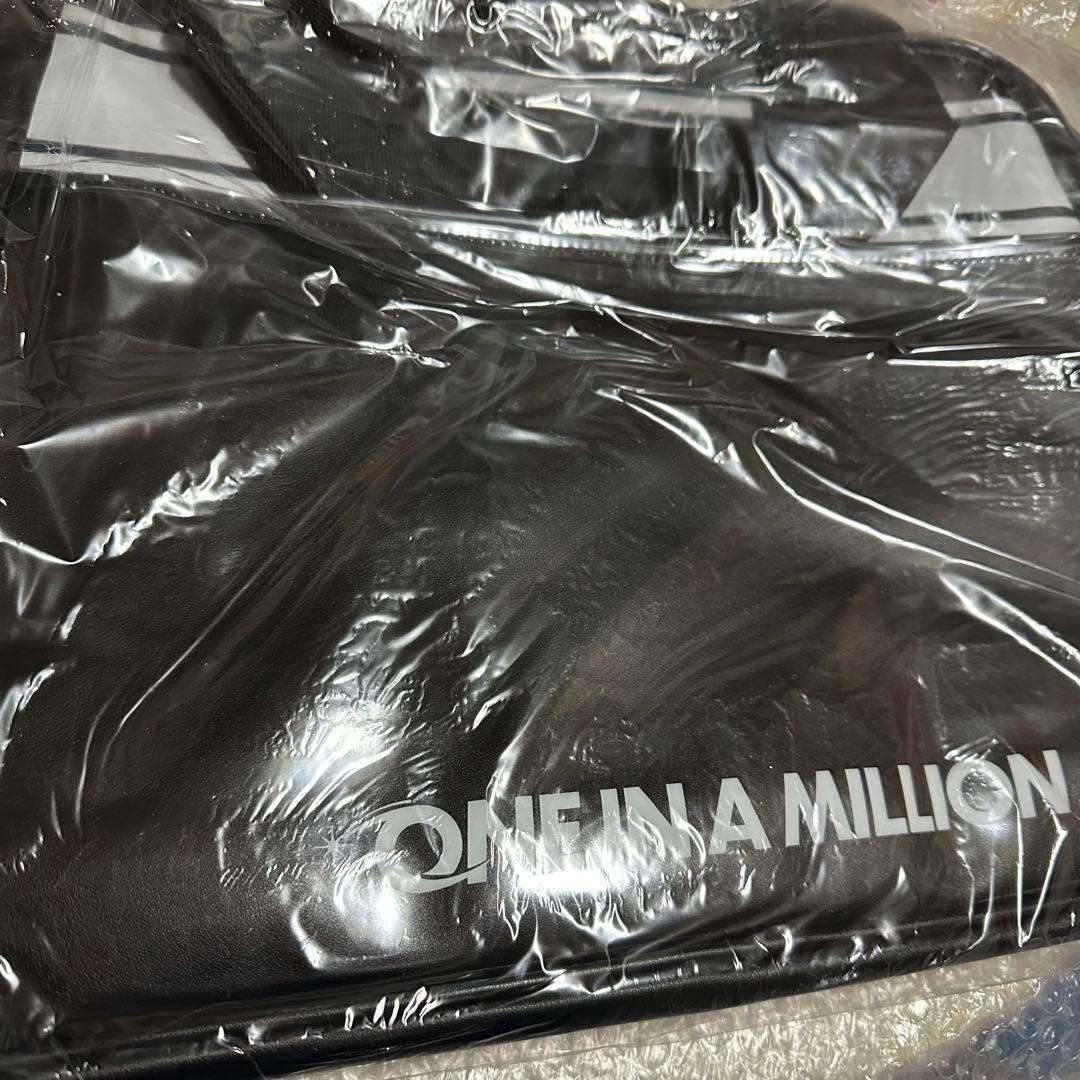 A*.様 【新品未開封品】TWICE THIS IS FOR ボウリングバッグ