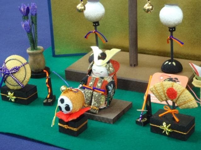値下！即納♪●新品♪高さ37cm ちりめん五月人形 吊るし輪飾り 兜飾り 日本製