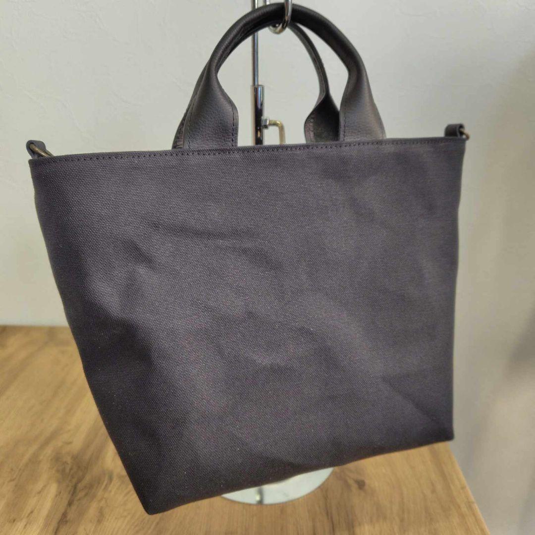 ミナペルホネン/フォレストウィングネイビー/がま口ポケット付きトート