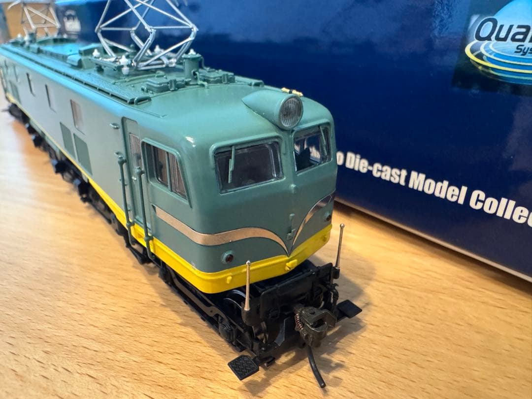 HOゲージ 電気機関車 EF58 青大将