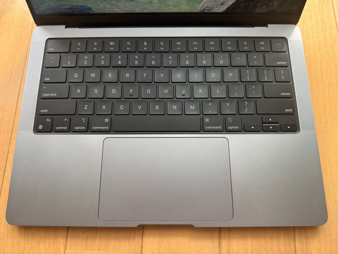 MacBook Pro M1 Pro 14インチ スペースグレイ