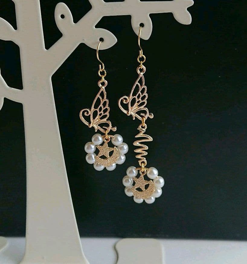 #787☆1点限定☆大人可愛い☆横向き蝶々月と星パール