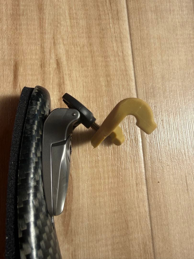 廃盤品　バイオリン用肩当て KUN Voce 4/4サイズ