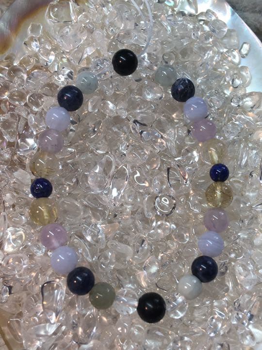 七眼朱砂天珠ブレスレット　パワーストーンブレスレット　天然石ブレスレット