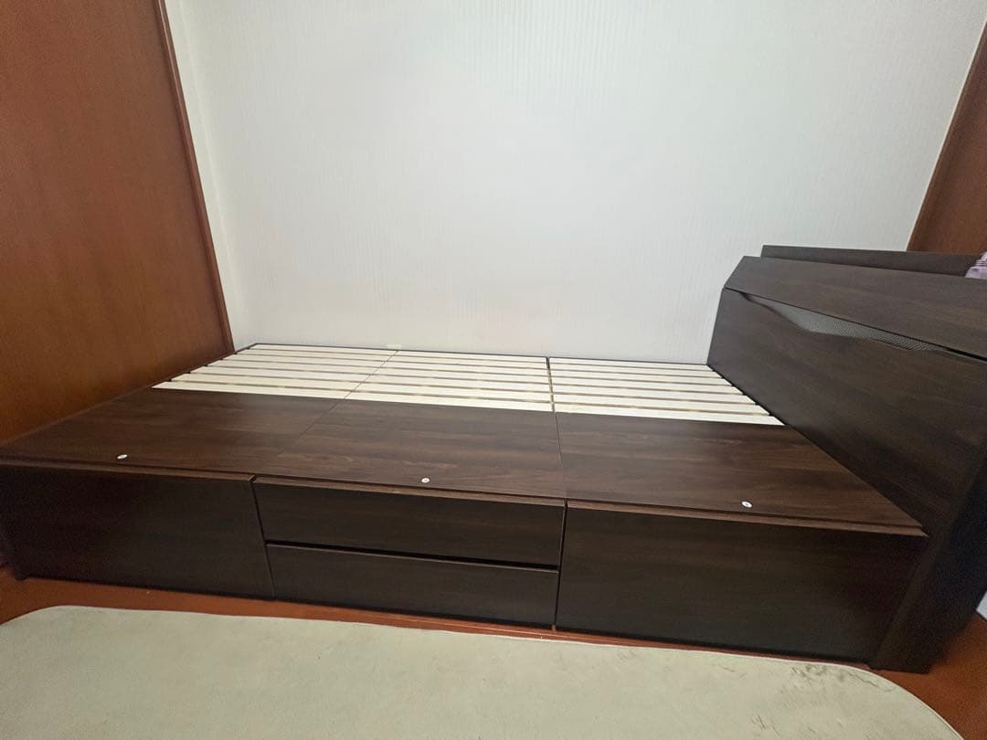 ※値下げ交渉可※【収納力抜群・照明あり】シングルベッドフレーム引き出し付き