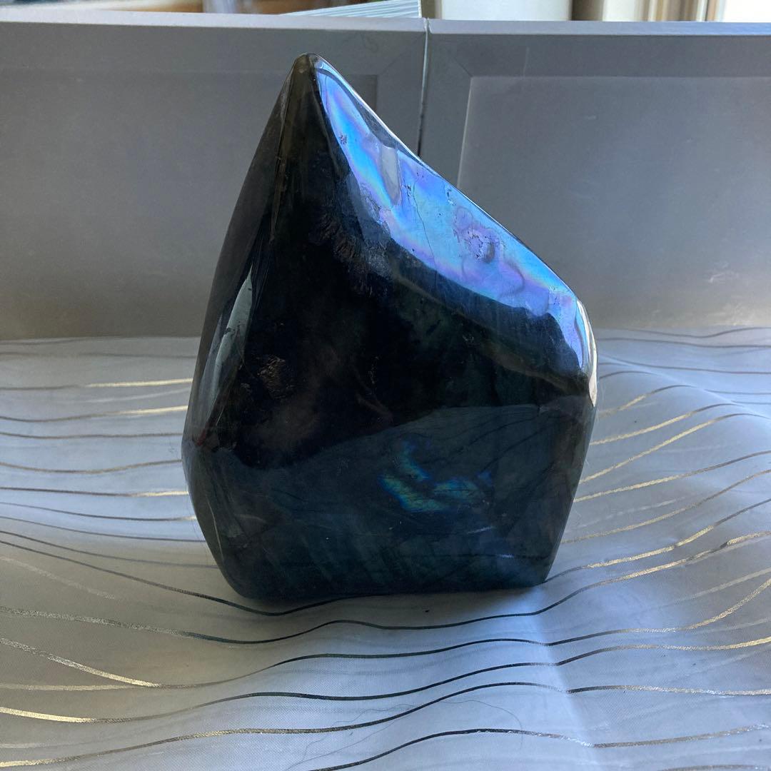 No.99 ラブラドライトの置物