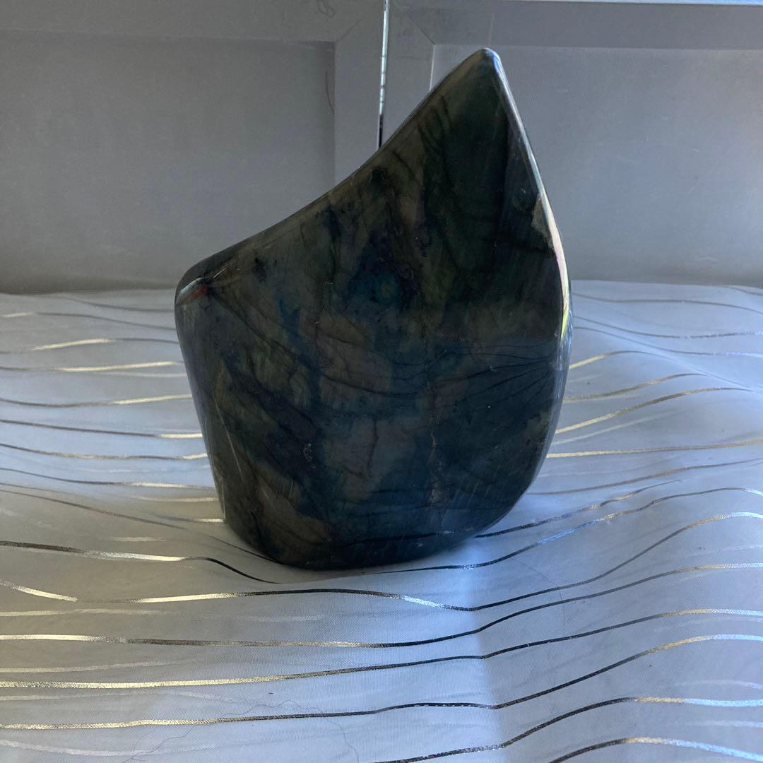 No.99 ラブラドライトの置物