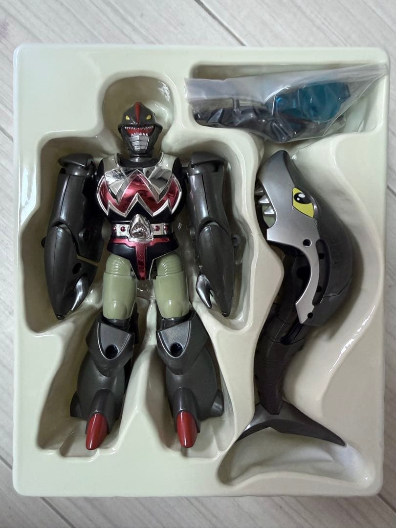 未使用　ビーロボカブタック　スーパーチェンジシリーズ9シャークラー