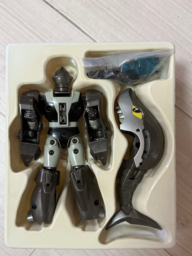 未使用　ビーロボカブタック　スーパーチェンジシリーズ9シャークラー