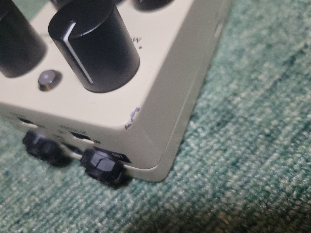 ギター UAFX Evermore Studio Reverb