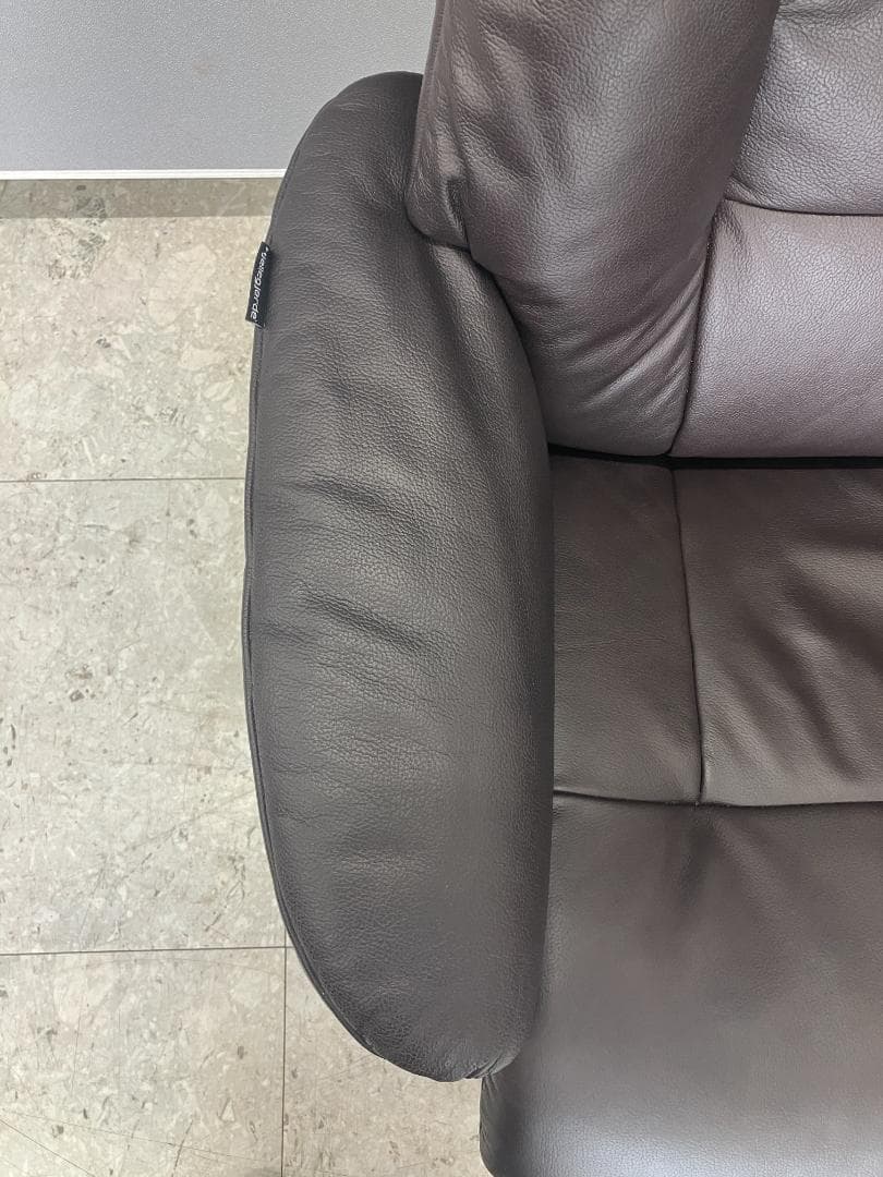 Hjellegjerde パーソナルチェア リクライニング オットマン付