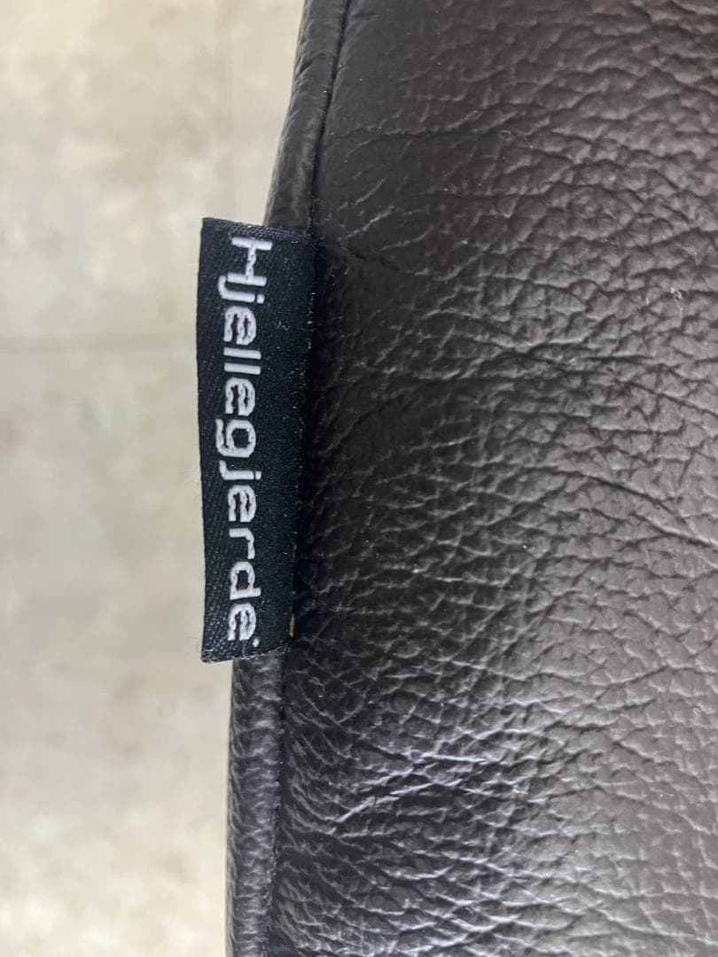 Hjellegjerde パーソナルチェア リクライニング オットマン付