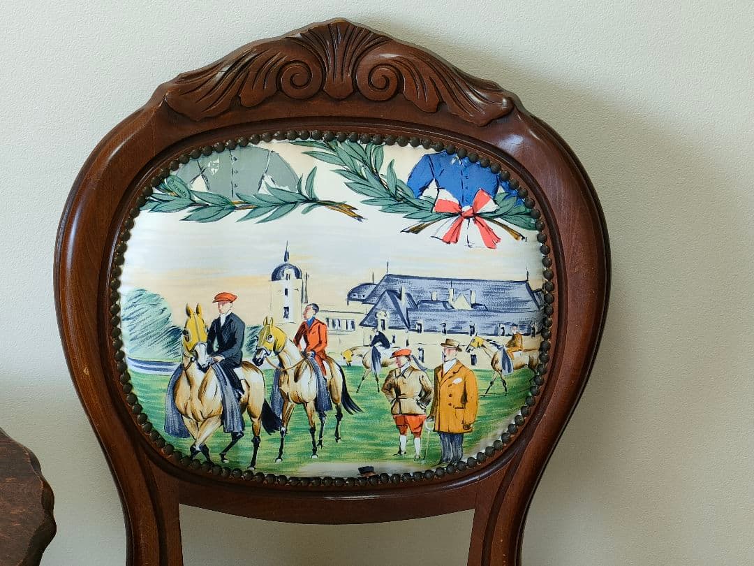 ●ドマン●無垢木のエレガントな椅子●有名ブランドスカーフでリメイク