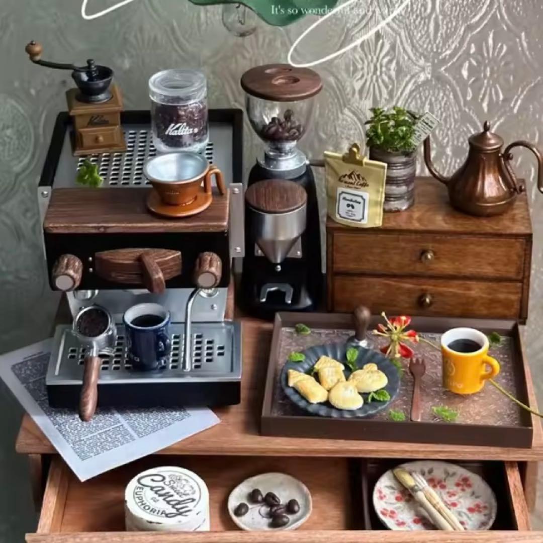 専用ページ　ミニチュアキッチン雑貨　トレイ4点セット　Aタイプ　４色