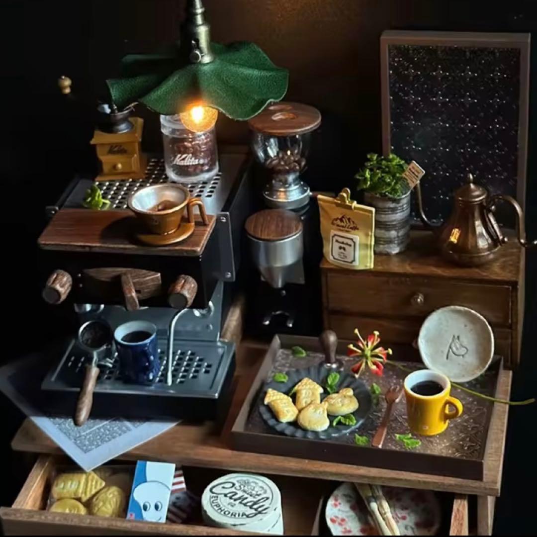 専用ページ　ミニチュアキッチン雑貨　トレイ4点セット　Aタイプ　４色