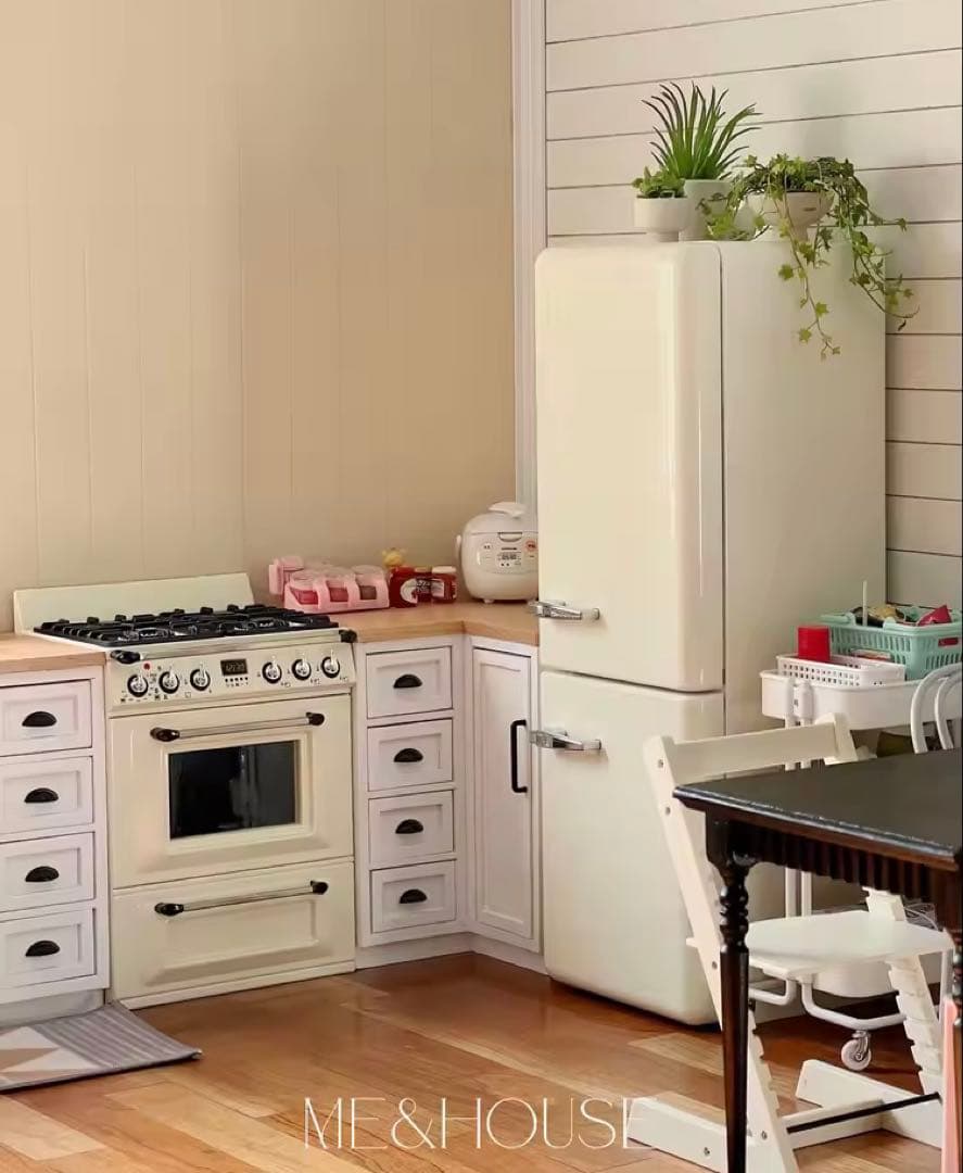 専用ページ　ミニチュアキッチン雑貨　トレイ4点セット　Aタイプ　４色