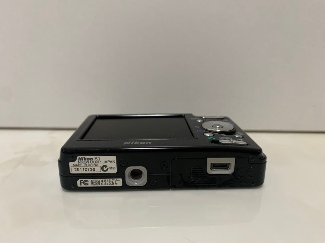 動作確認済　ニコン Nikon COOLPIX S1 コンデジ ブラック