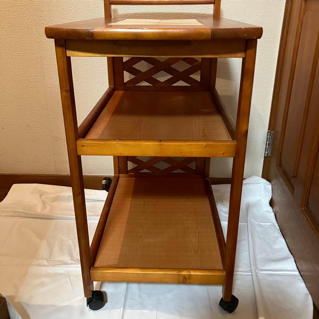 ☆値下げ☆ 木製キッチンワゴン キャスター付き タイル調天板　レトロ