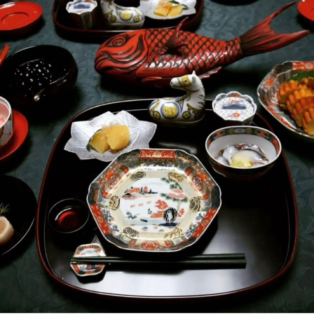 【☆素敵なお品☆】【新品】有田焼幸楽窯　錦色絵山水六角焼皿