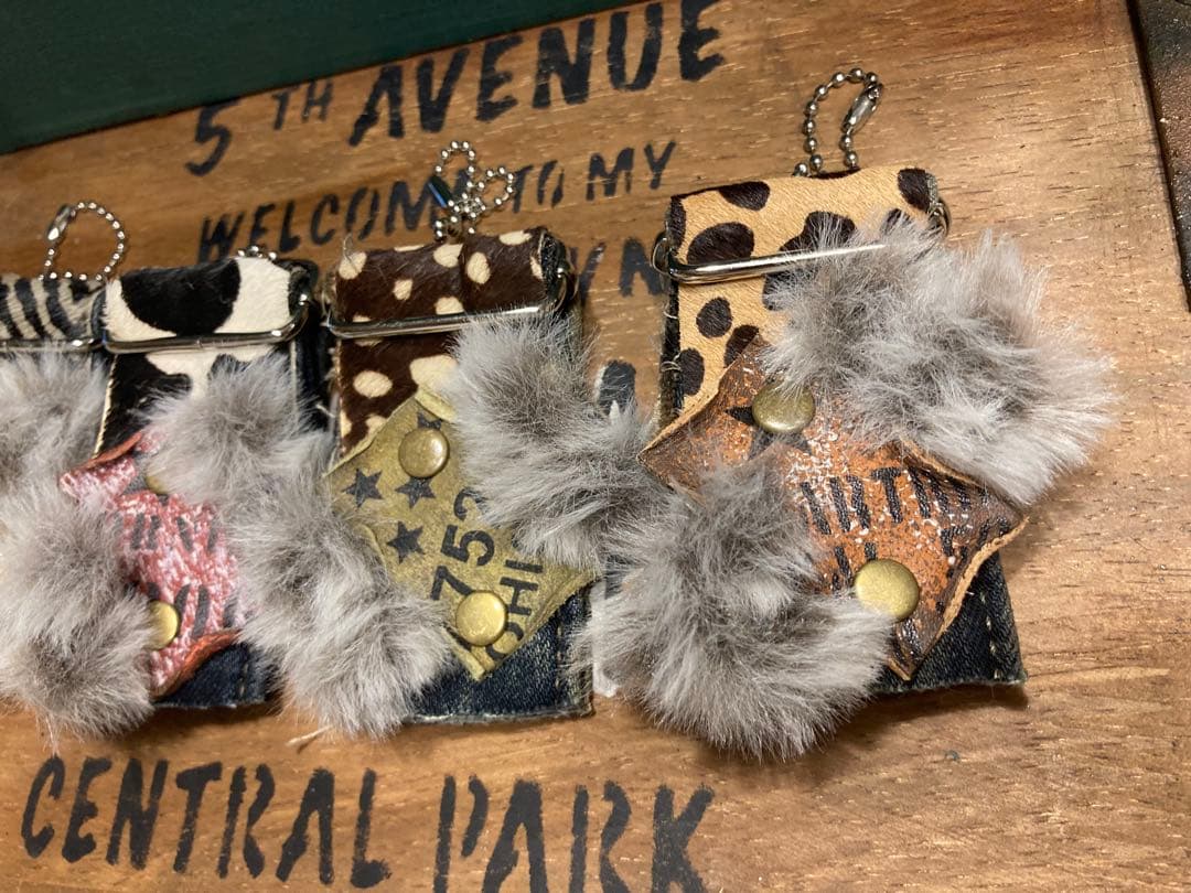 感謝価格★即購入禁止★デニム×ハラコ×ファーチャーム№31