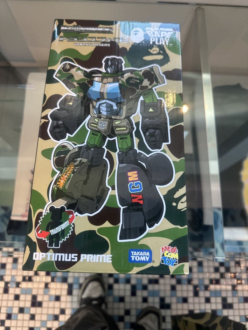 BAPE® X TRANSFORMERS X BE@RBRICK CAMO