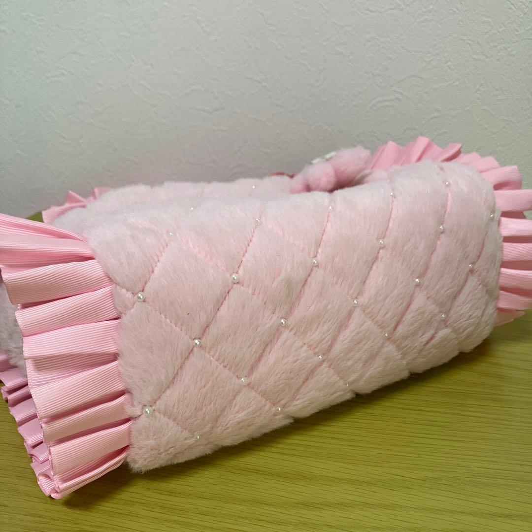 フリル　ボアバック　ショルダーバック　横22×縦15×マチ10㎝　マスコット付