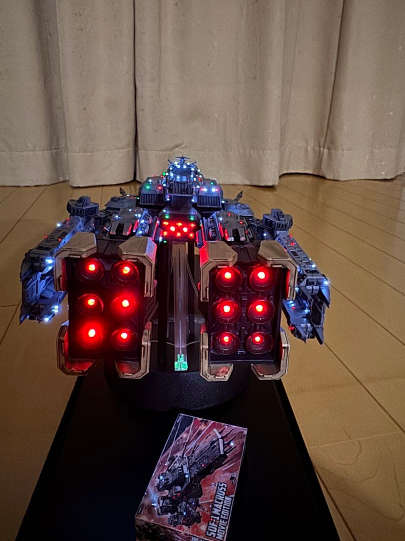 劇場版SDF-1 マクロス 1/4000改 ライティング完成品