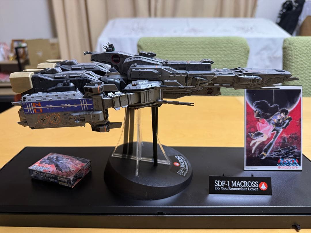 劇場版SDF-1 マクロス 1/4000改 ライティング完成品