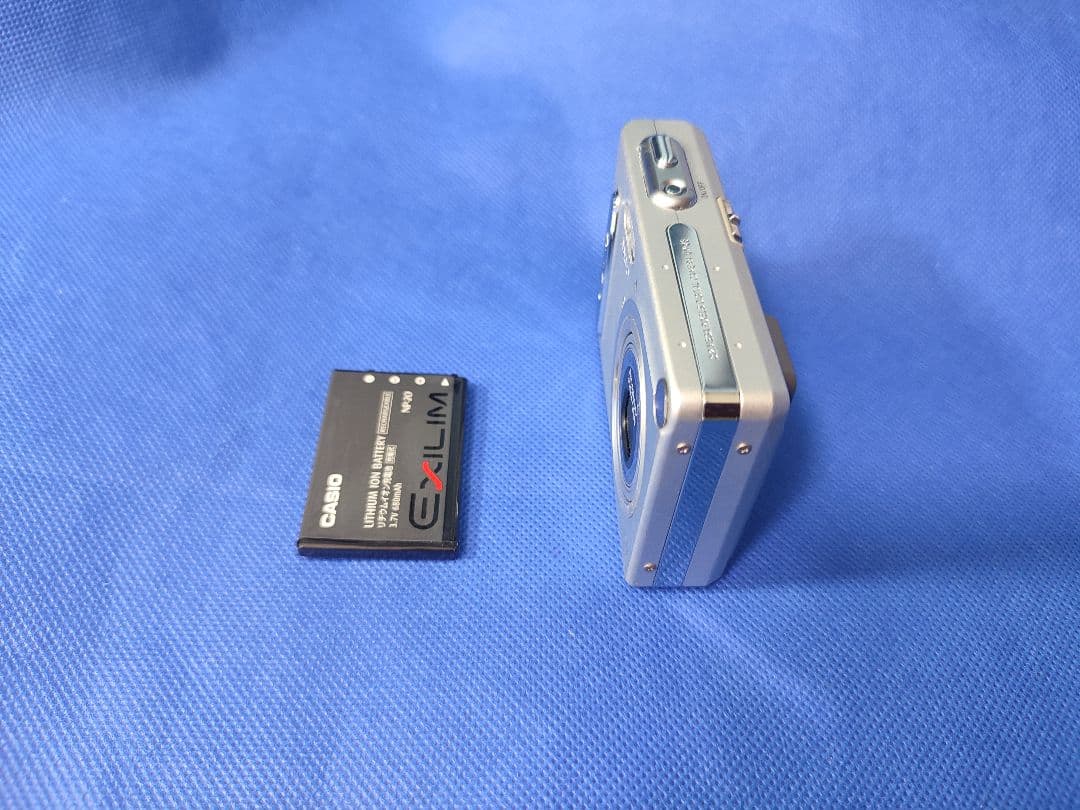 CASIO EXILIM 3.2メガピクセル デジタルカメラ