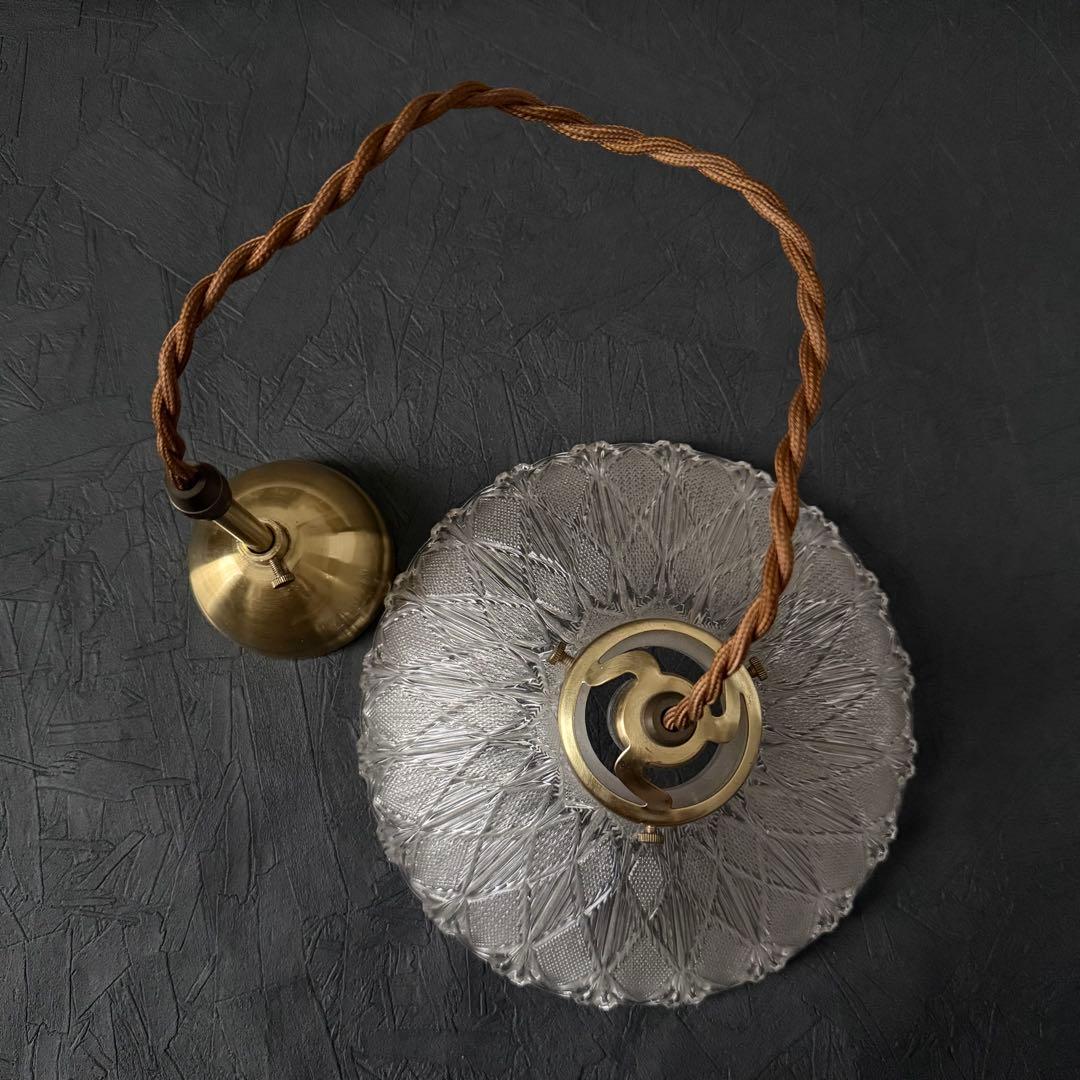 ペンダントライト　照明　ガラス