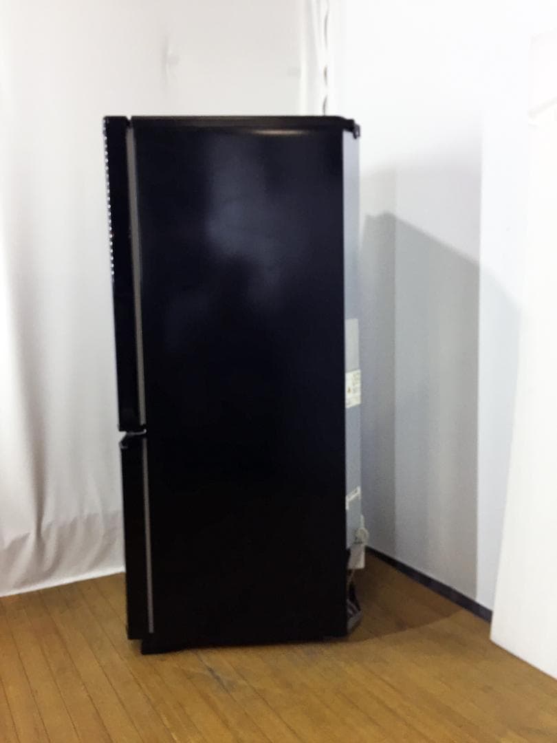 送料無料★ 三菱 146L 2ドア冷蔵庫【MR-P15S-B】