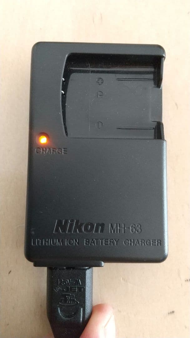 Nikon COOLPIX S500 コンパクトデジタルカメラ 通電確認済み