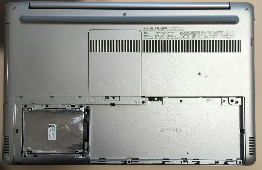 ジャンク DELL Inspiron 17 7000 ノートPC