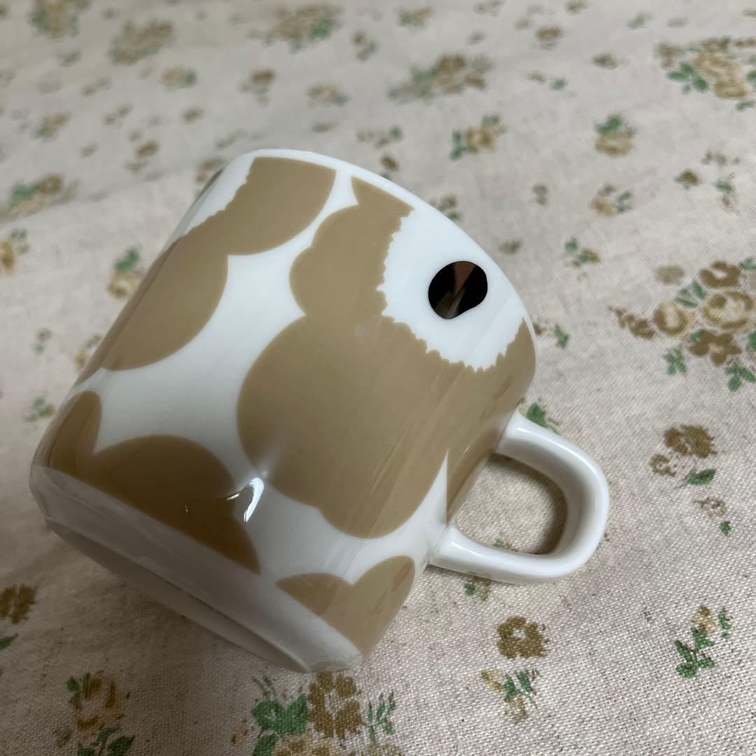 新品 マリメッコ ウニッコ マグカップ プレート ベージュ シルバー ラテマグ