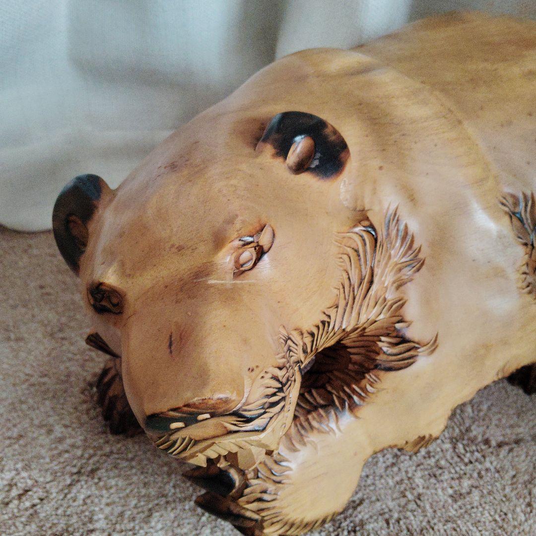 木製 クマの彫刻函館アイヌ民族作　高さ約25cm